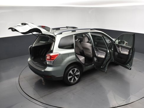 Used 2018 Subaru Forester 2.5i Premium w/ All-Weather Package AWD/4WD image 26
