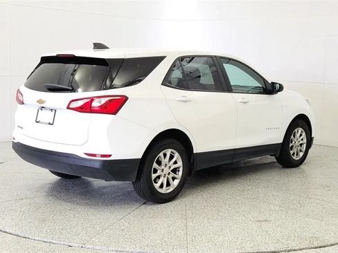 Used 2020 Chevrolet Equinox LS w/ LS Convenience Package FWD image 7