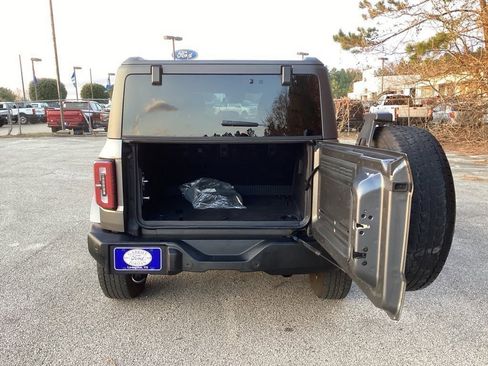 Used 2022 Ford Bronco Outer Banks image 9