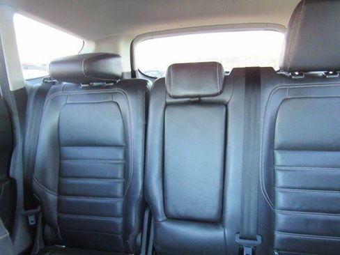 Used 2018 Ford Escape Titanium image 24