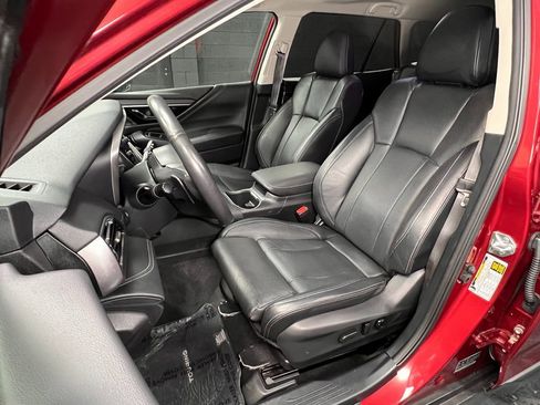 Used 2025 Subaru Outback Touring image 3