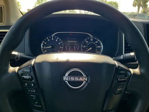 Certified 2023 Nissan Frontier SV AWD/4WD image 24
