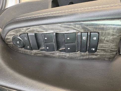 Used 2013 Buick Enclave Leather image 19