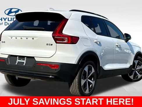 Used 2026 Volvo XC40 B5 Plus AWD/4WD image 7
