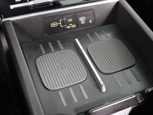 Used 2025 Hyundai Santa Fe SEL FWD image 16