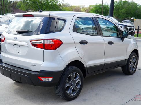 Used 2018 Ford EcoSport S image 6