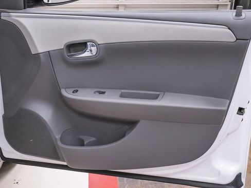 Used 2009 Chevrolet Malibu LT w/ Power Convenience Package FWD image 26
