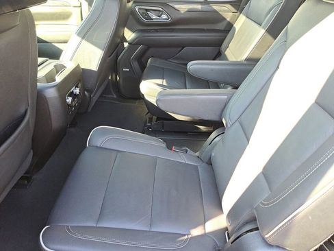 Used 2021 GMC Yukon SLT w/ SLT Premium Package image 26