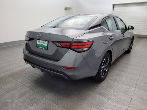 Used 2025 Nissan Sentra SV FWD image 9