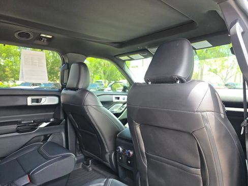 Used 2021 Ford Explorer ST w/ Equipment Group 401A AWD/4WD image 17