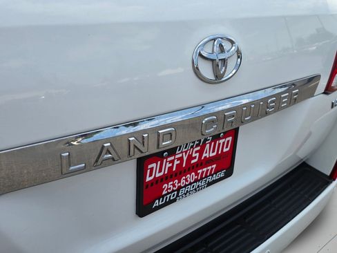 Used 2009 Toyota Land Cruiser AWD/4WD image 36