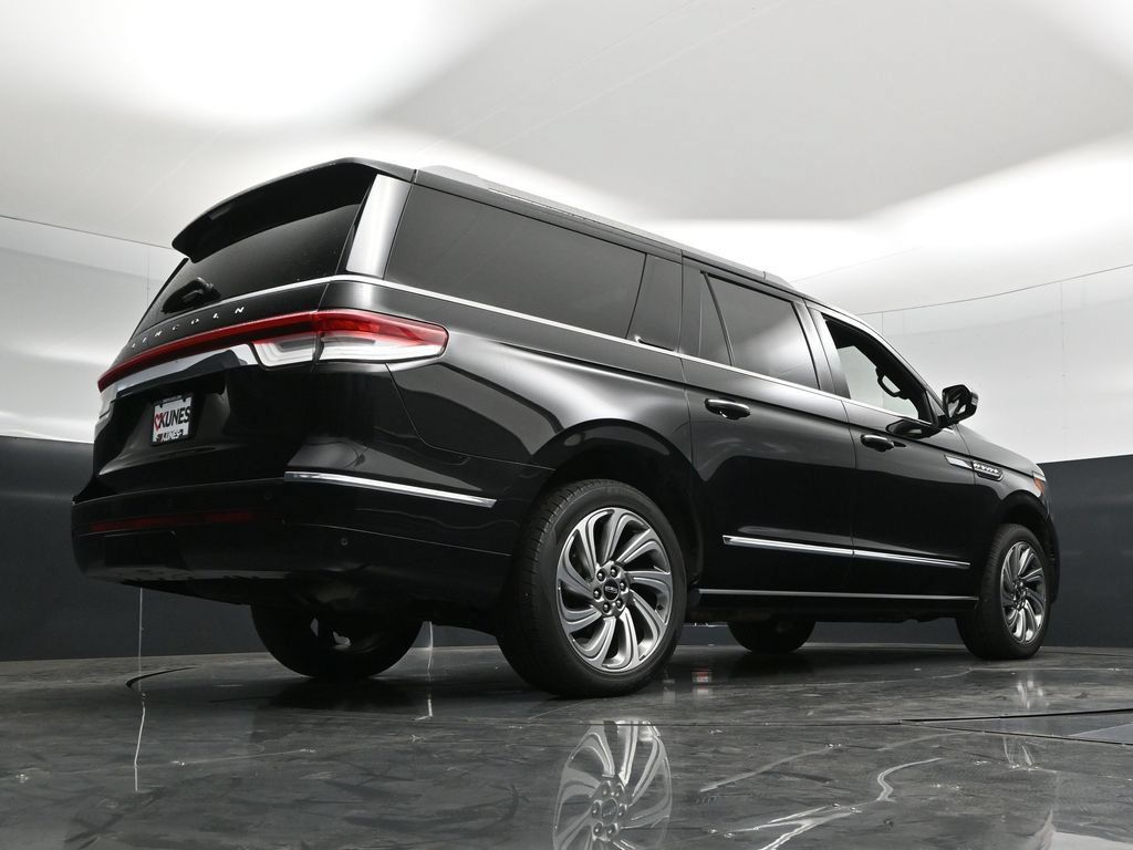 Used 2022 Lincoln Navigator L Reserve AWD/4WD image 60