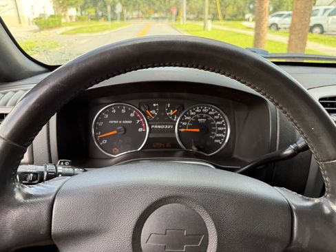 Used 2011 Chevrolet Colorado LT image 11