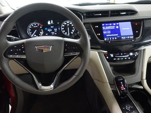New 2025 Cadillac XT6 Premium Luxury image 11