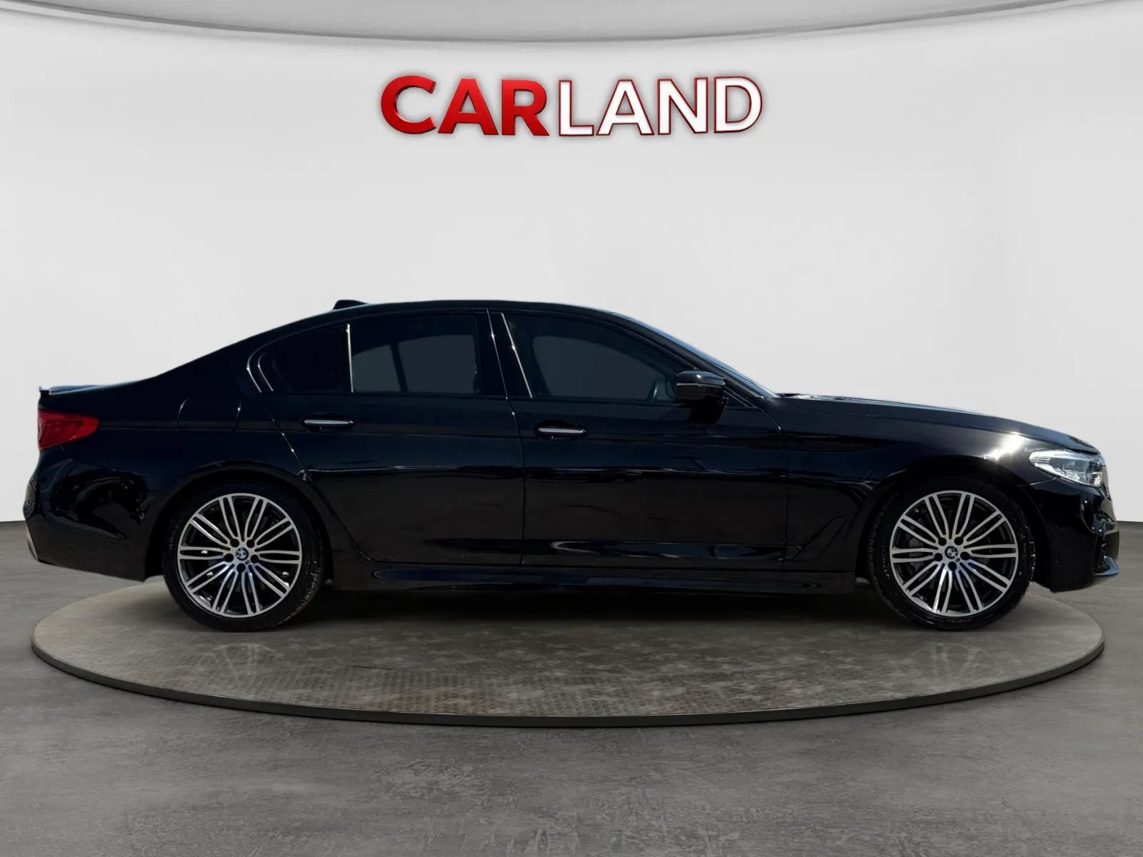 Used 2017 BMW 540i RWD image 7