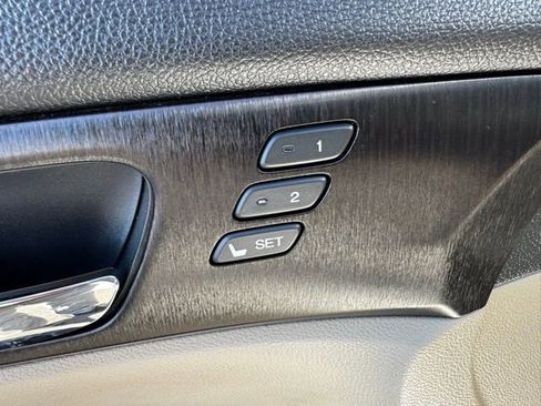 Used 2013 Honda Accord EX-L image 17