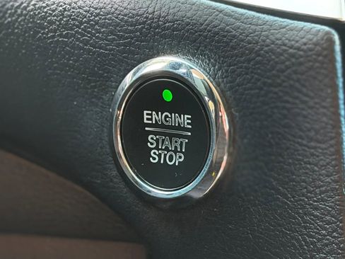 Used 2015 Ford Edge SEL w/ Equipment Group 201A image 28