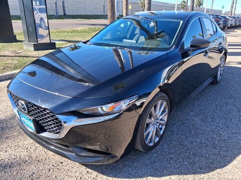 Used 2023 MAZDA MAZDA3 s image 3