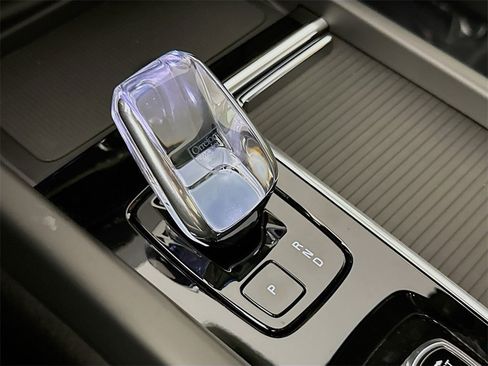 New 2026 Volvo XC60 T8 Polestar w/ Protection Package Premier image 17