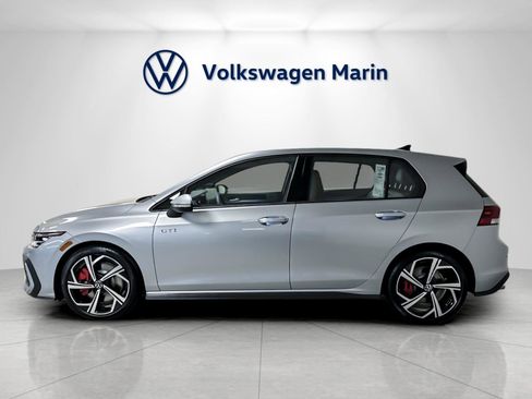 New 2026 Volkswagen GTI SE image 2