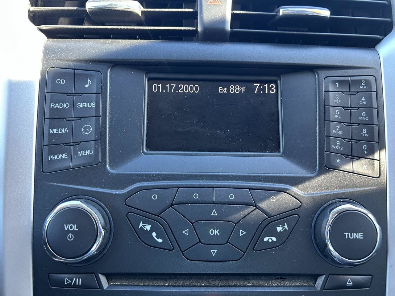 Used 2013 Ford Fusion SE FWD image 22