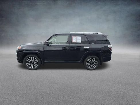 Used 2024 Toyota 4Runner Limited AWD/4WD image 2