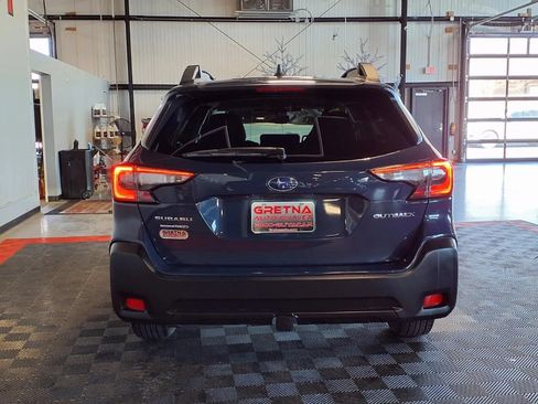 Used 2024 Subaru Outback Premium AWD/4WD image 5