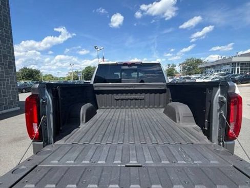 Used 2023 GMC Sierra 1500 Denali w/ Denali Reserve Package AWD/4WD image 8