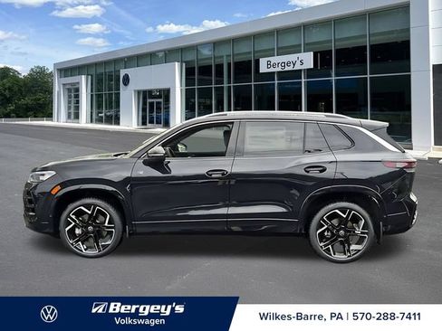 New 2026 Volkswagen Tiguan SEL R-Line AWD/4WD image 8