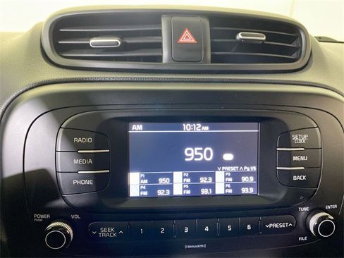Used 2017 Kia Soul image 38