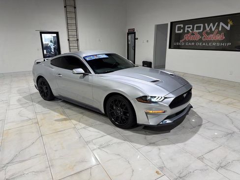 Used 2018 Ford Mustang Coupe w/ Ecoboost Performance Package RWD image 3
