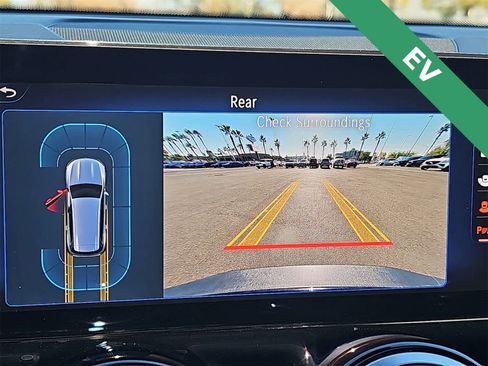 Used 2024 Mercedes-Benz EQB 250+ image 26