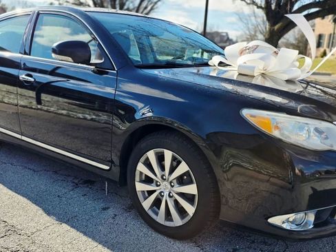 Used 2011 Toyota Avalon Limited image 7