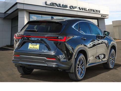 New 2026 Lexus NX 350 AWD w/ Cold Area Package image 4