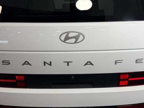 Used 2026 Hyundai Santa Fe SEL AWD/4WD image 11