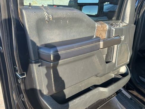 Used 2021 Ford F250 Lariat w/ Lariat Ultimate Package image 20