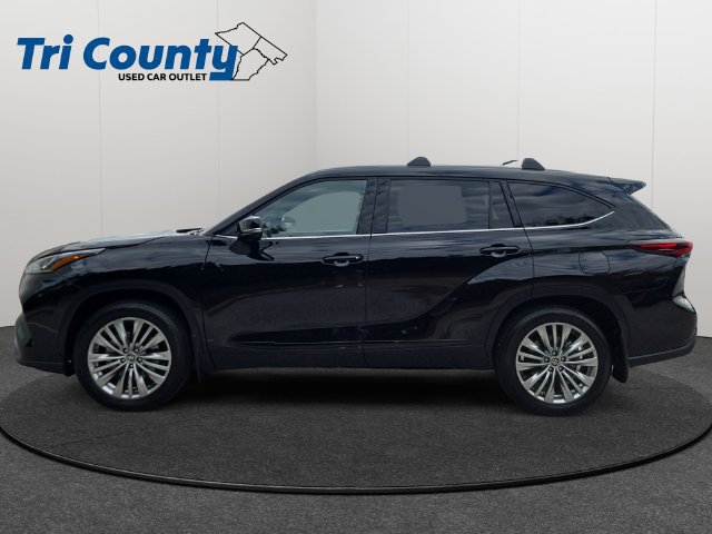 Certified 2026 Toyota Highlander Platinum AWD/4WD image 5