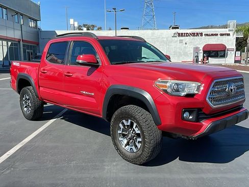 Used 2016 Toyota Tacoma TRD Off-Road w/ Towing Package image 32