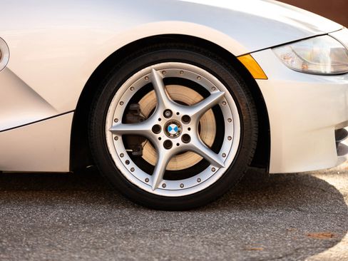 Used 2007 BMW Z4 3.0si image 14