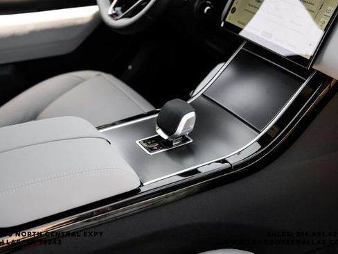 New 2026 Land Rover Range Rover Velar S AWD/4WD image 30