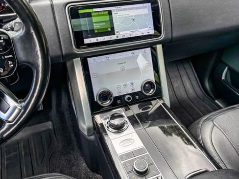 Used 2018 Land Rover Range Rover AWD/4WD image 9