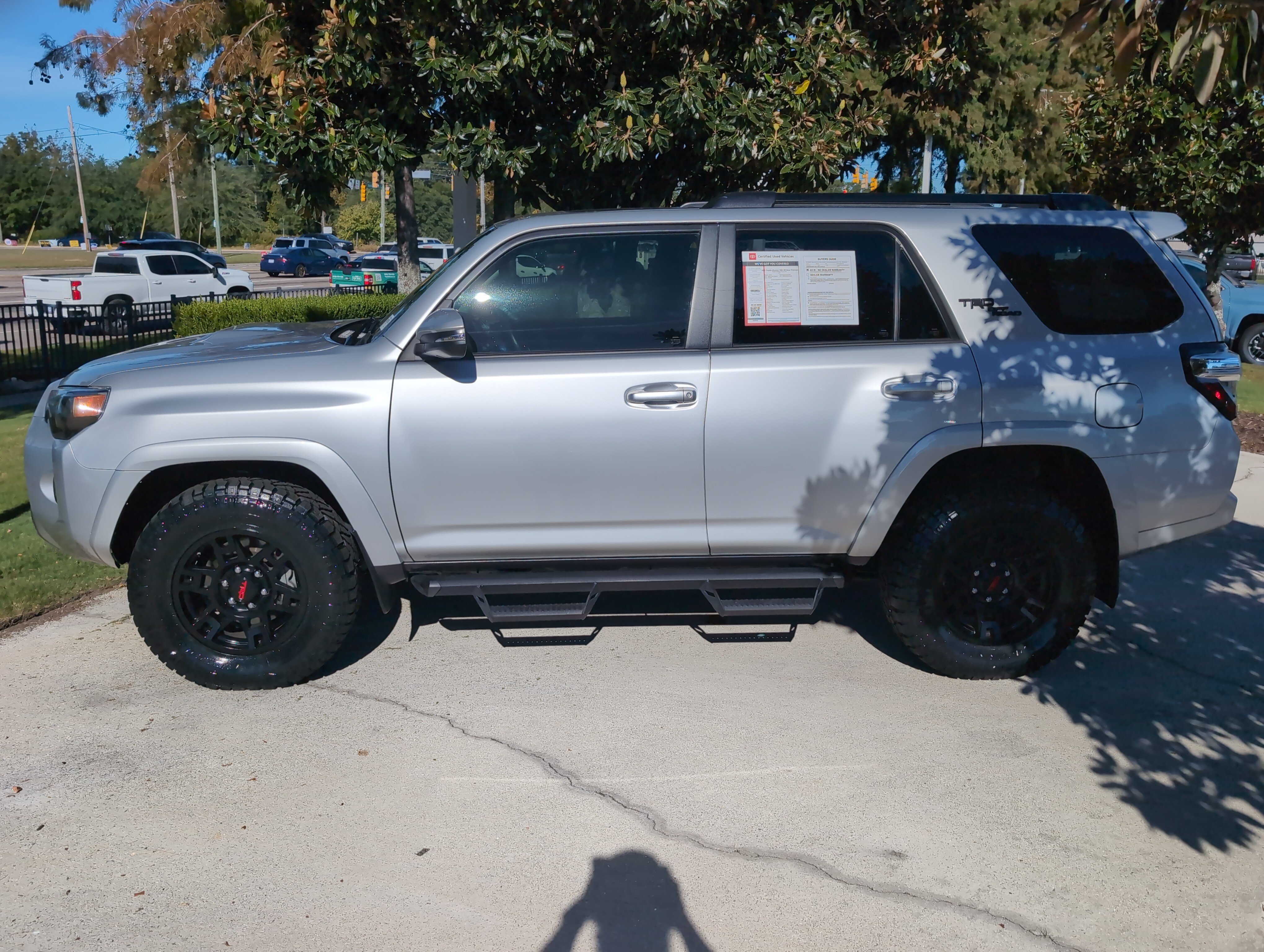 Certified 2023 Toyota 4Runner TRD Off-Road Premium w/ Moonroof Package AWD/4WD image 23