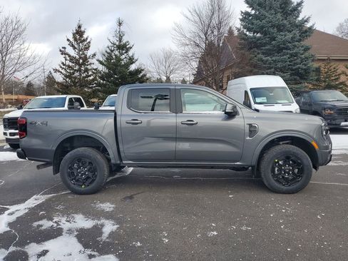 New 2025 Ford Ranger Lariat w/ Black Appearance Package image 33