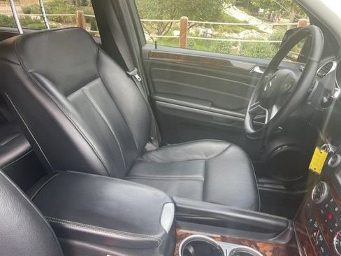 Used 2012 Mercedes-Benz GL 450 4MATIC image 6