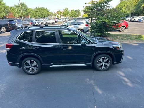 Used 2020 Subaru Forester Touring AWD/4WD image 2