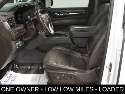 Used 2022 GMC Yukon XL Denali AWD/4WD image 15