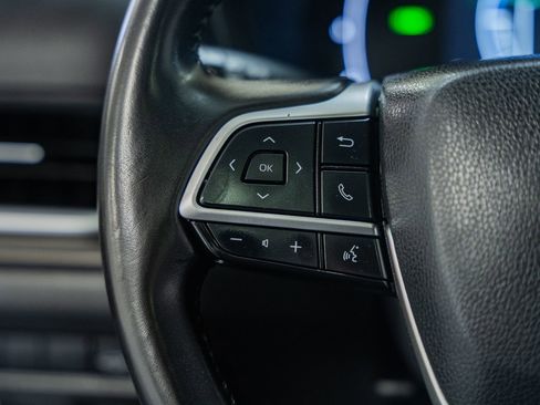 Used 2024 Toyota Grand Highlander XLE image 32