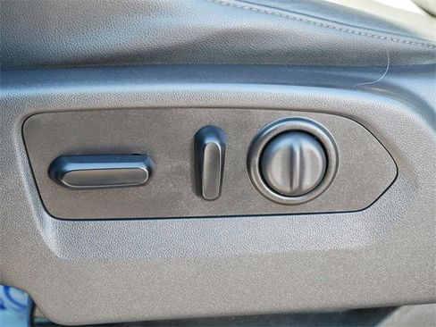 Used 2023 Chevrolet Silverado 2500 LTZ w/ LTZ Premium Package image 13