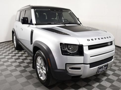 Used 2020 Land Rover Defender 110 First Edition AWD/4WD image 9
