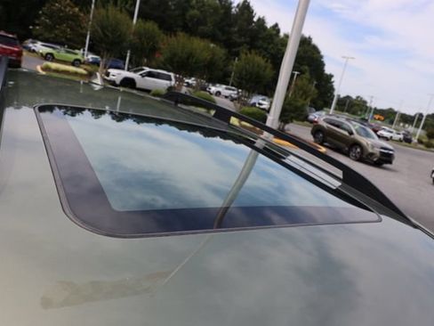 Used 2021 Subaru Forester Premium AWD/4WD image 8